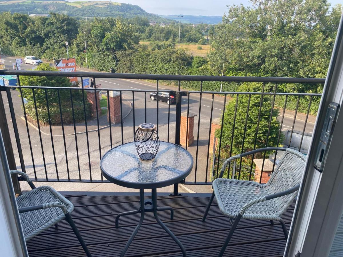 Hastings Apartments Extra Large Self Catering Apt Tourism Certified Free Parking Wifi Белфаст Екстериор снимка