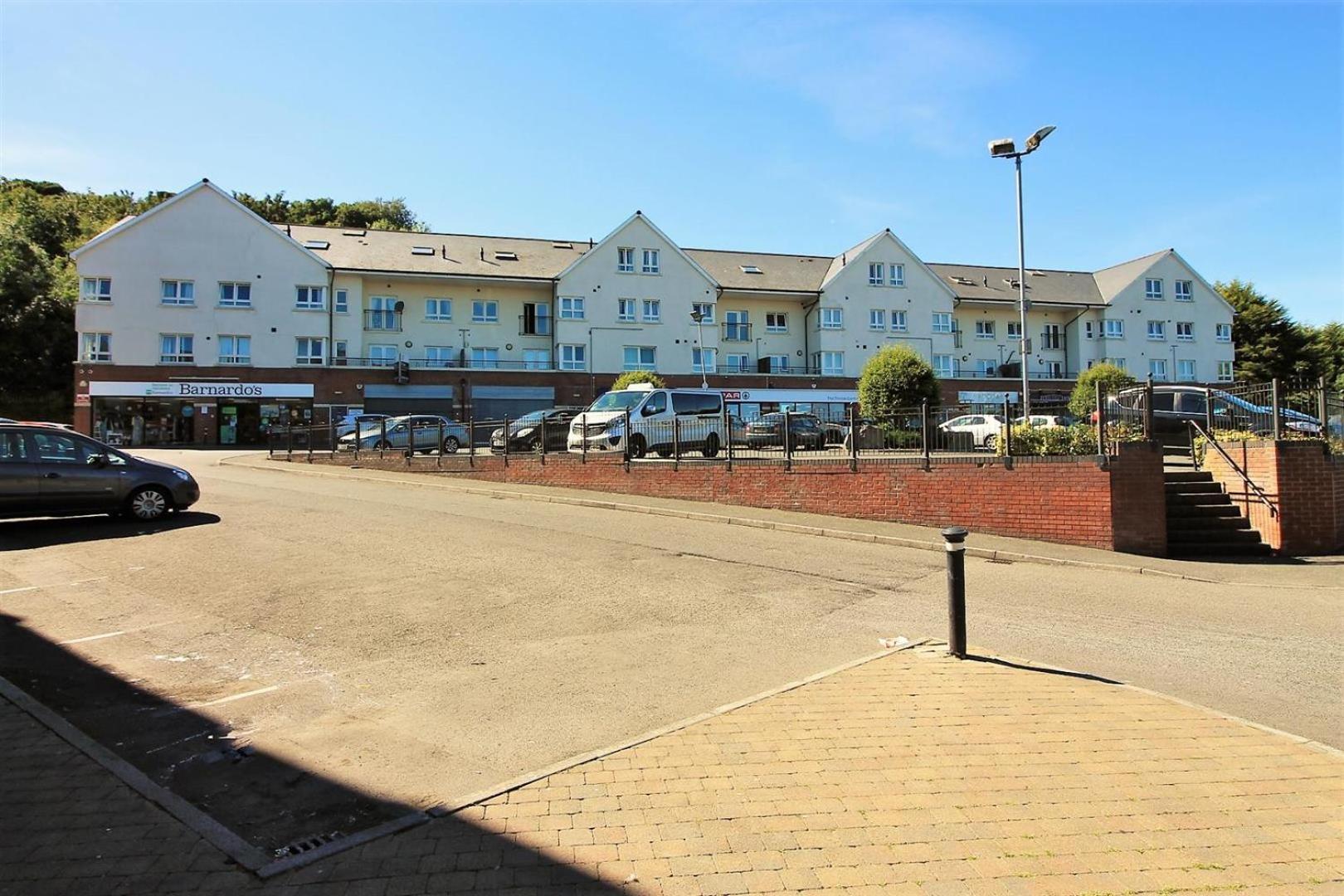 Hastings Apartments Extra Large Self Catering Apt Tourism Certified Free Parking Wifi Белфаст Екстериор снимка